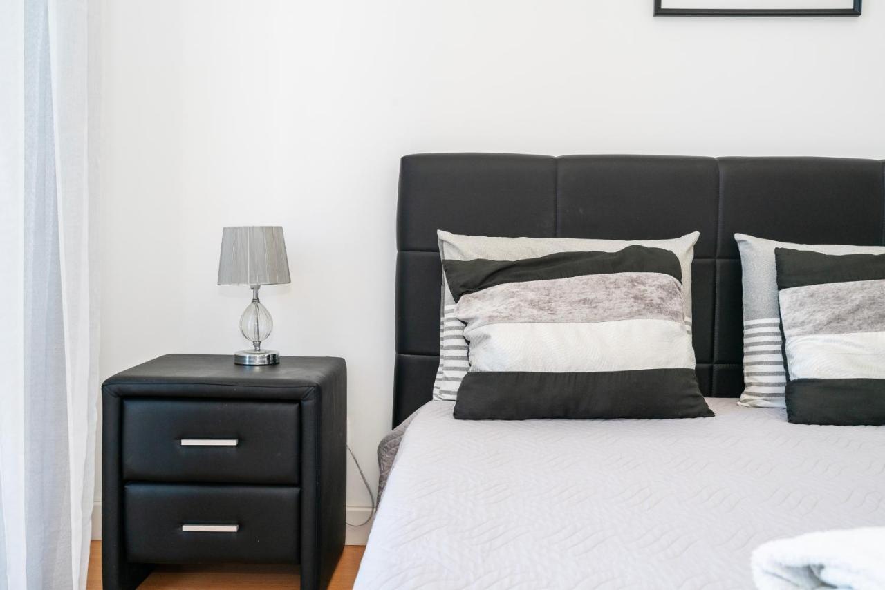 Modern Flat By Lagos Marina And Old Town Lagos Luaran gambar